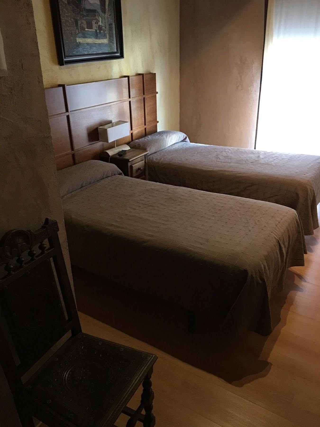 Hostal La Bastide Du Chemin Sahagún Eksteriør bilde