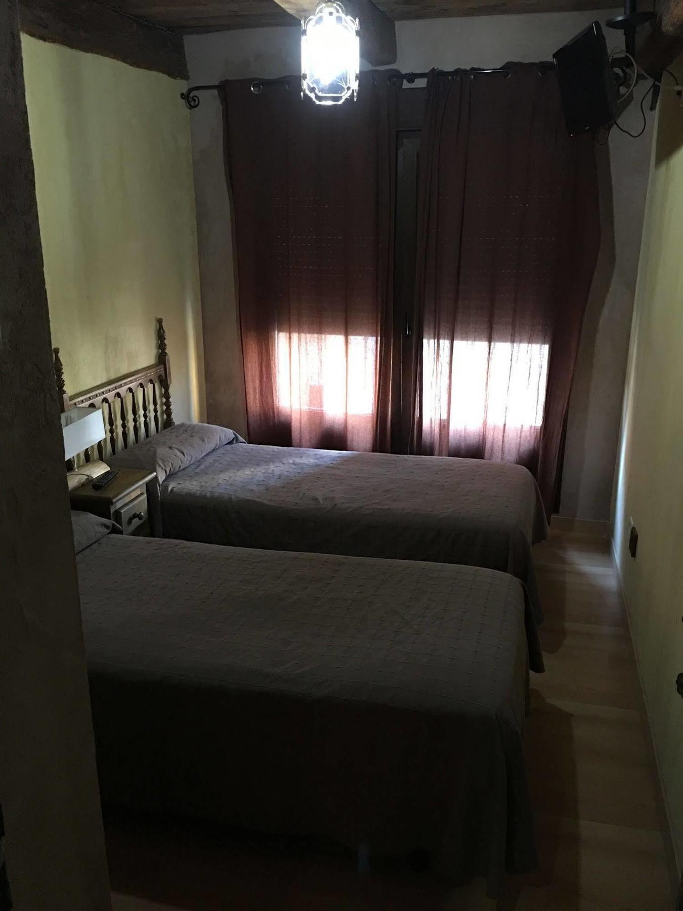 Hostal La Bastide Du Chemin Sahagún Eksteriør bilde